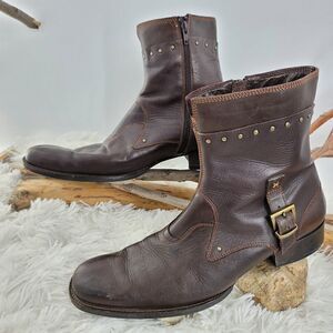 Gordon rush studded brown leather ankle boots. (K)